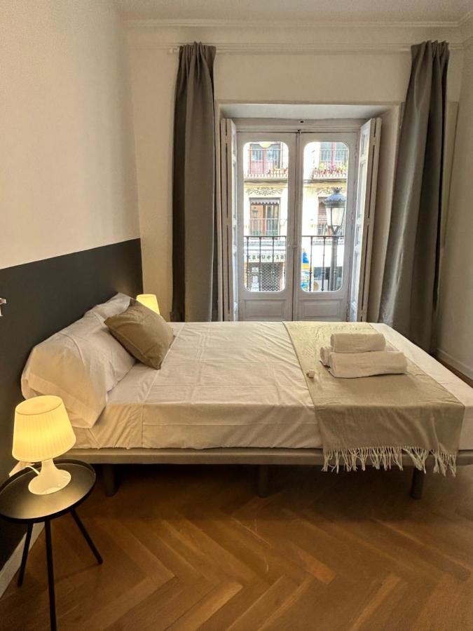 Villa Rooms Madrid Luaran gambar